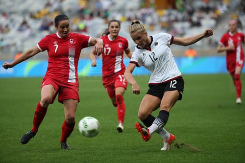 奧運女足加拿大不敵德國 將與巴西爭銅