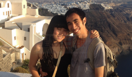 年輕華裔夫妻不買屋 投資致富環遊世界