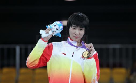 趙帥曾是女隊員張華陪練 據曝女友是隊友