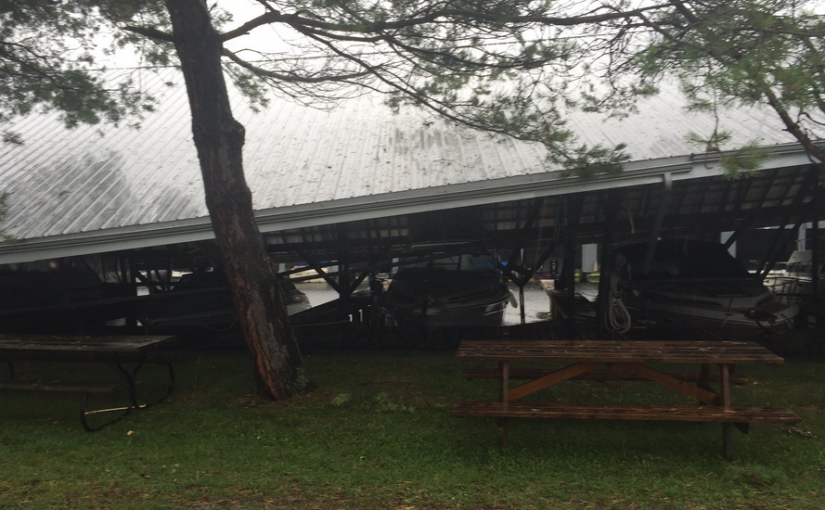 多倫多雷暴警告結束 三千人大停電