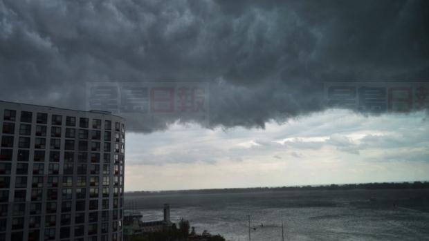 橫風暴雨帶來秋意 安省西南發雷暴警告