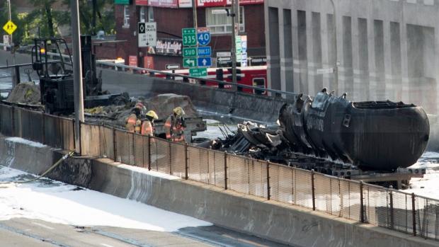 滿地可危險品卡車慘烈車禍致1死6傷