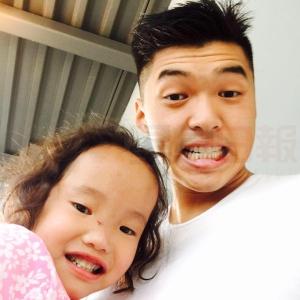 19歲華裔學生 捐肝救雙胞胎成佳話