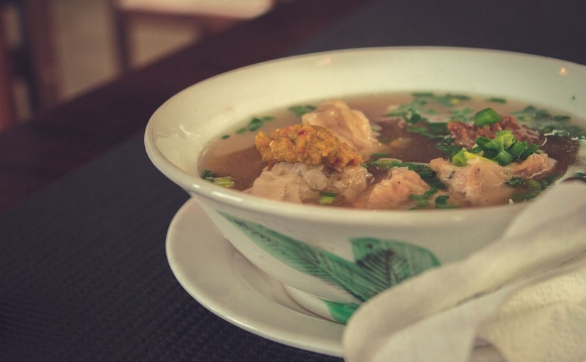 加拿大一華人老太為生病鄰居做飯感動大批人