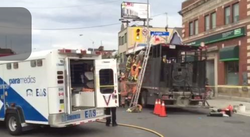 幸虧!被柏油燙傷工人穿了防護衣 免受重傷