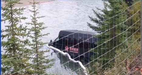 海航旅遊巴在班芙橫滾下坡 壓死一遊客