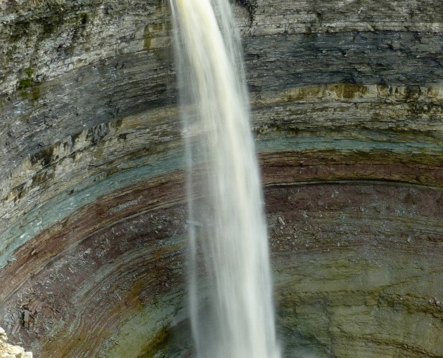 男子跌落瀑布 死於咸美頓天然生態保護區