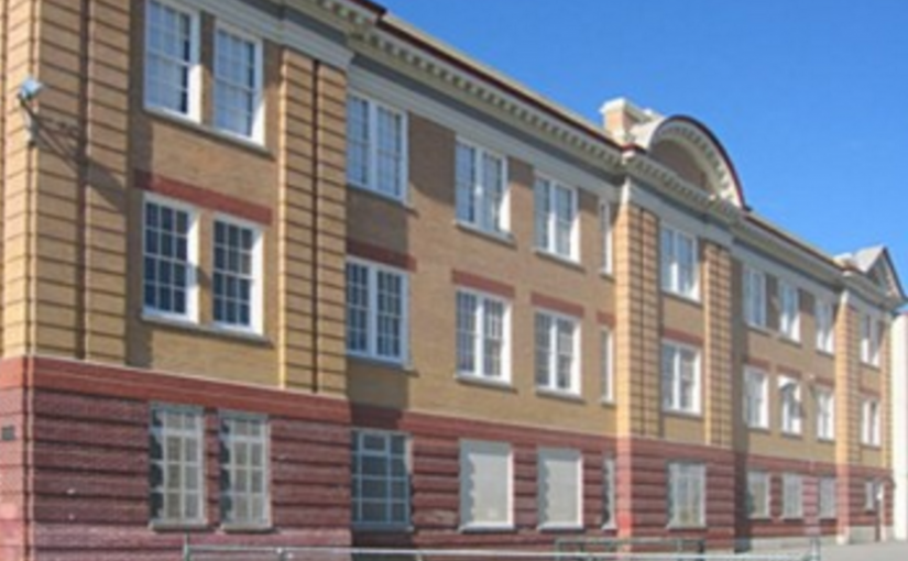 Britannia Secondary中學躲过VSB“殺校”名單