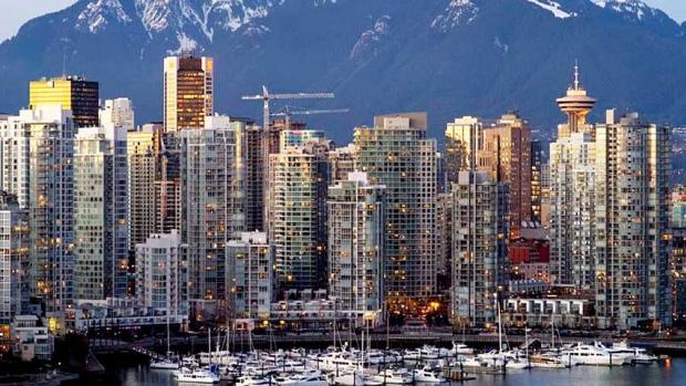 在加拿大買豪宅的真是中國留學生嗎？