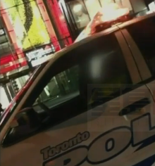 警官被拍到上班時在警車里睡覺