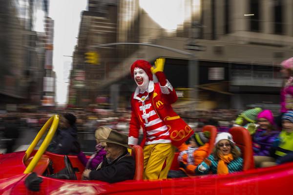 「詭異小丑」頻出沒 連累「麥當勞叔叔」低調避風頭