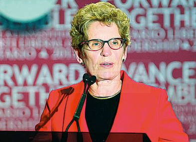 省長韋恩支持率低到14% 創下民調最低記錄