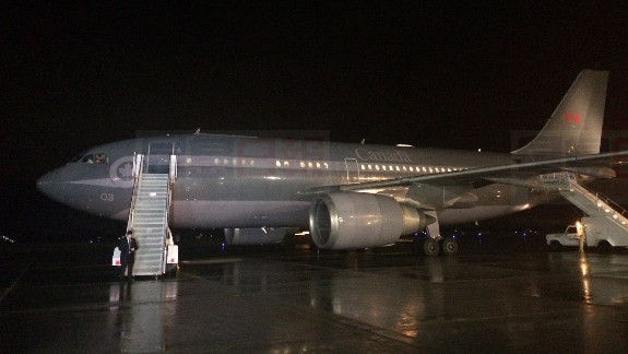 杜魯多乘坐飛機掉頭返回 原來是罕見機械故障