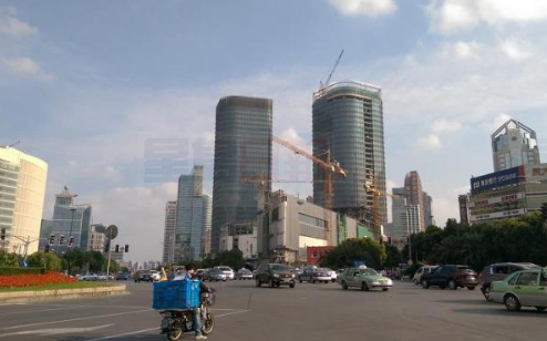 李嘉誠賣掉在浦東最後一個項目 誰接盤？