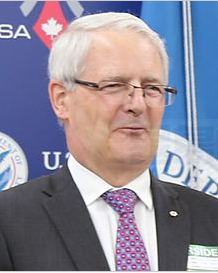 運輸部長嘉諾:2018年起新車需配倒車攝像頭