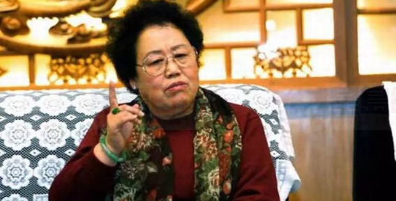 2016胡潤女富豪榜發佈 中國女首富是她