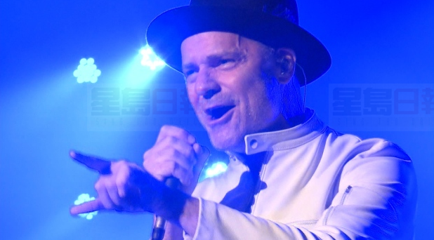 歌手Gord Downie將在WE日活動上演唱新歌