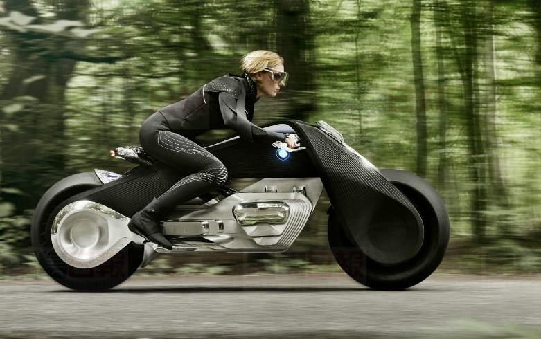 金屬感十足 BMW賀創業百年推“自立”機車
