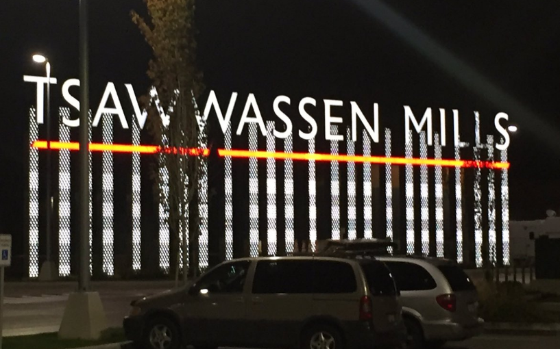 新商場盛大開業預計交通擁堵