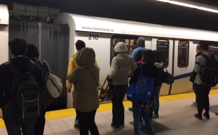 天車線路變更 迎來第一個工作日 乘客出行不順利