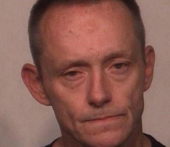 阿波斯福涉種族歧視男子被起訴