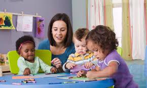 OECD：加拿大兒童保育費高昂 占家庭收入22%