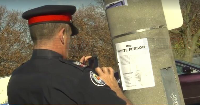 多倫多出現歧視移民海報 媽媽們憂心