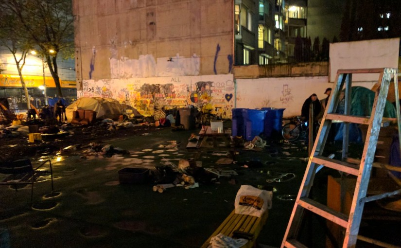 佔據溫哥華一處空地的無家可歸者到期離開