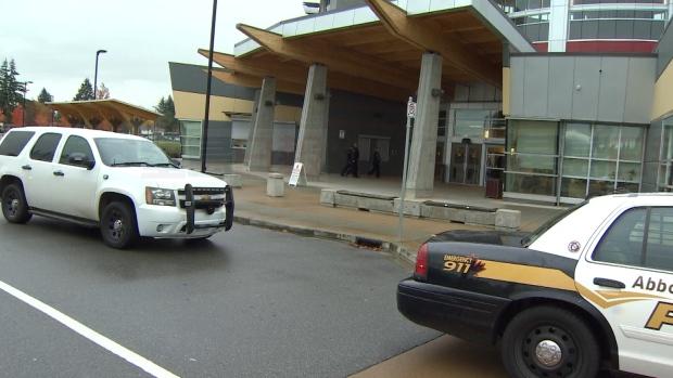 Abbotsford 中學發生的傷人案，其中一名女傷者死亡