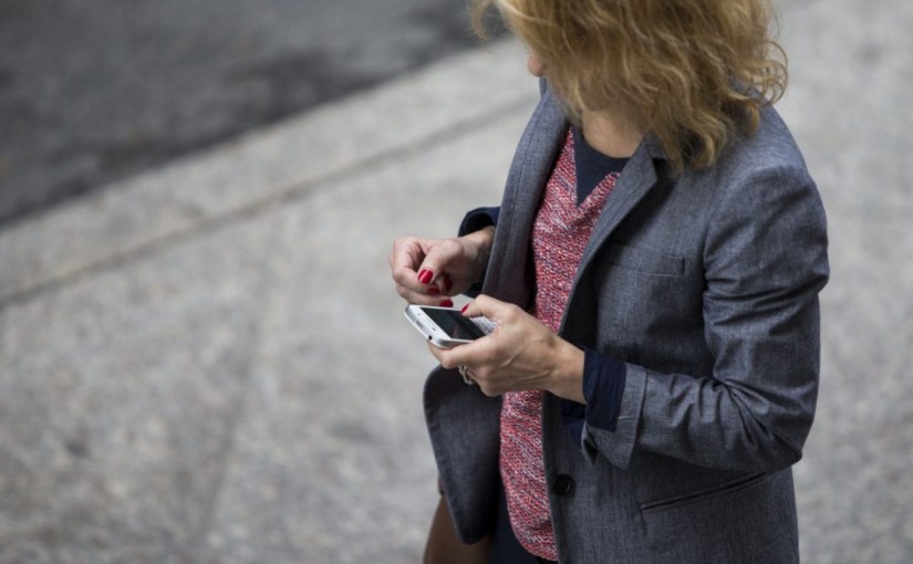 加拿大廣播公司教你 如何獲得免費手機服務？