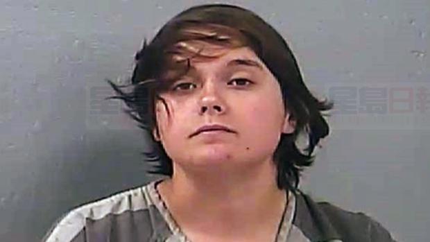 假吸血鬼情侶吵架 女子讓男友飲血過後行刺