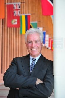 滑鐵盧大學前副校長 盜用公款私人旅行