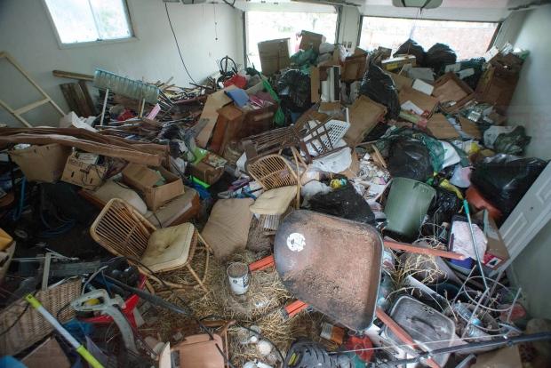 政府沒及時出手相助 房客把屋子糟蹋成垃圾場