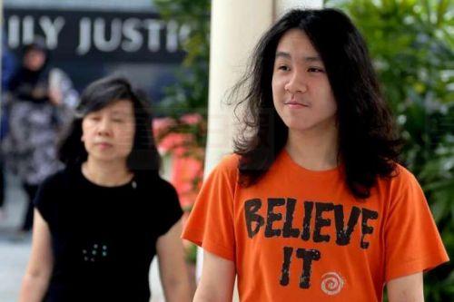 赴美尋求政治庇護 新加坡少年余澎杉被扣留