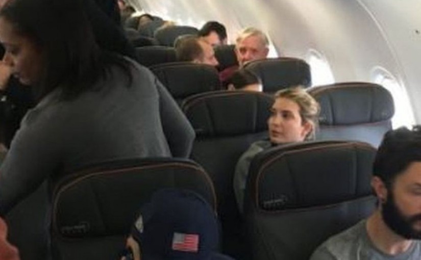 伊萬卡•特朗普乘飛機遭呵斥 「你父親在摧毀美國」