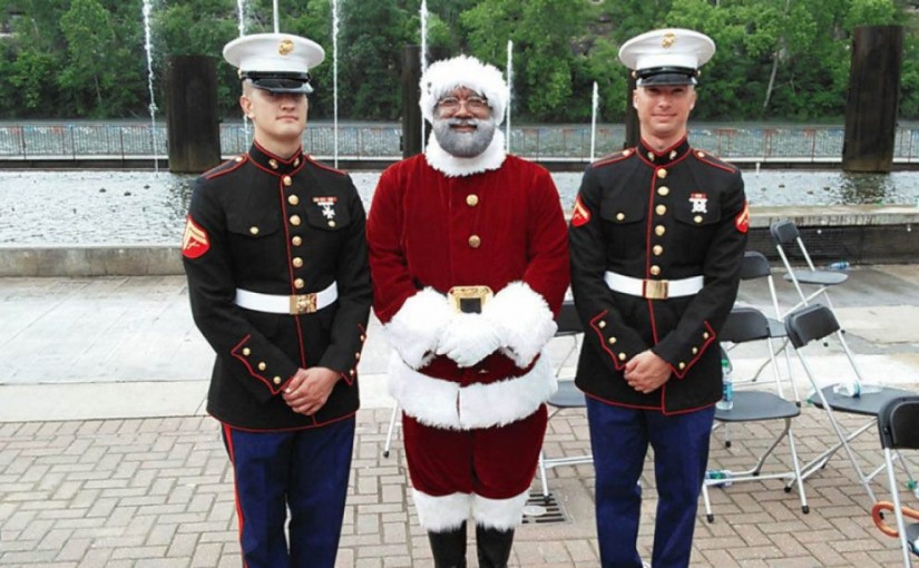 美國最大商場歷史性迎來黑人聖誕老人