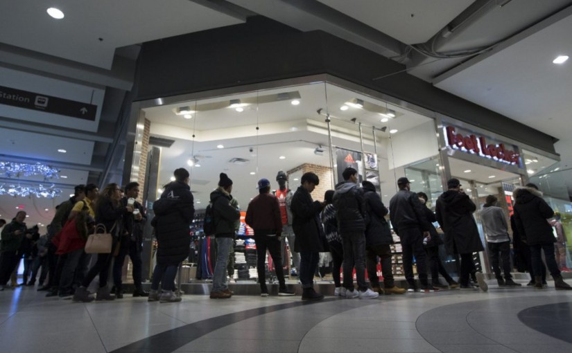 直擊節禮日瘋狂掃貨現場 加幣便宜美國媽媽也來買