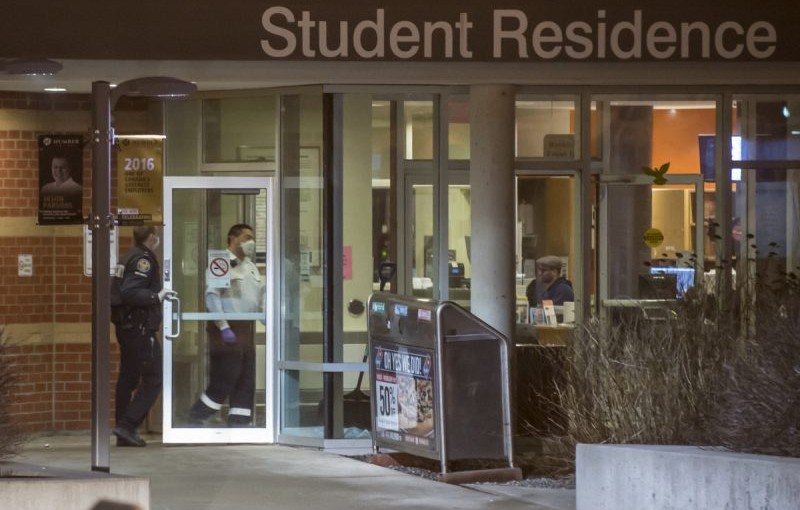 Humber College驚現集體食物中毒，77人嘔吐腹痛