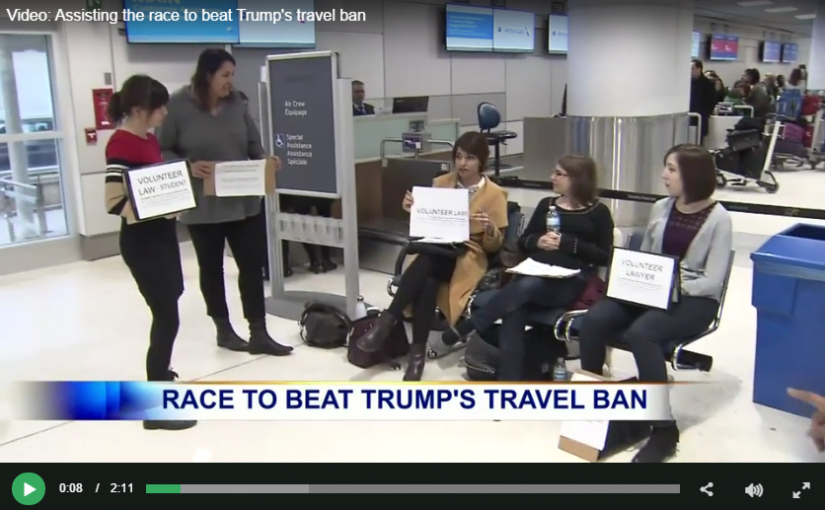 加國律師志願在機場幫旅客順利通過美國旅行禁令