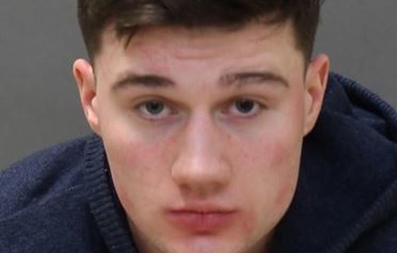 市中心槍案嫌犯攜帶武器尚未落網