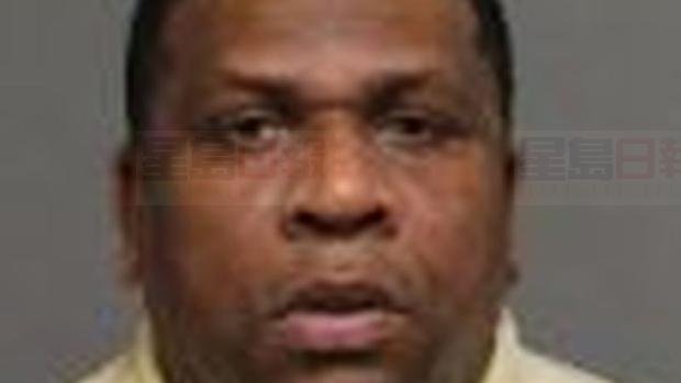 保溫杯藏針孔攝影機 足療師因偷窺被捕