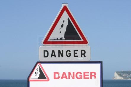 卑詩省兩條主要公路因山泥傾瀉關閉