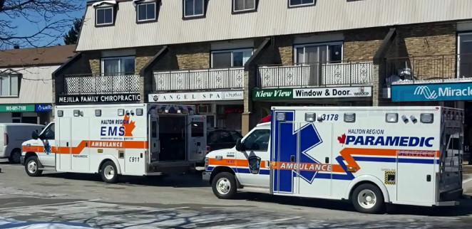 伯靈頓診所槍擊 至少兩人中槍