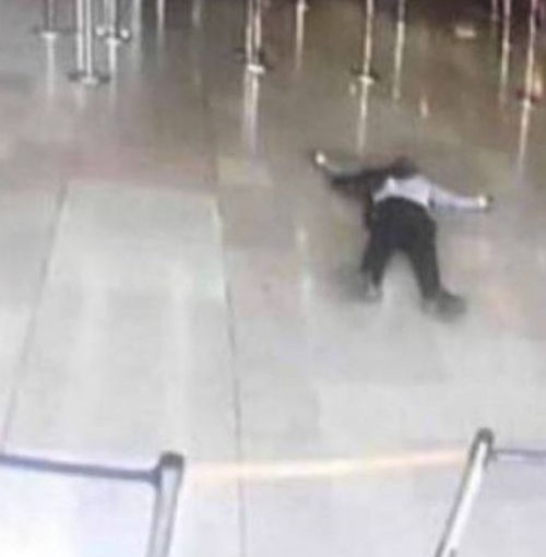 男子巴黎機場搶槍被擊斃 曾高叫希望為真主而死