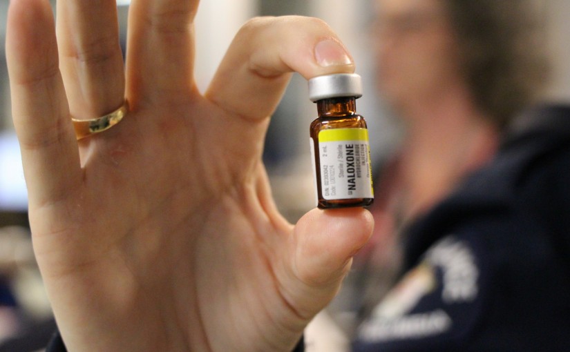 卑詩省衛生廳長萊克向癮君子發出警告 不要將解毒藥混合毒品吸食