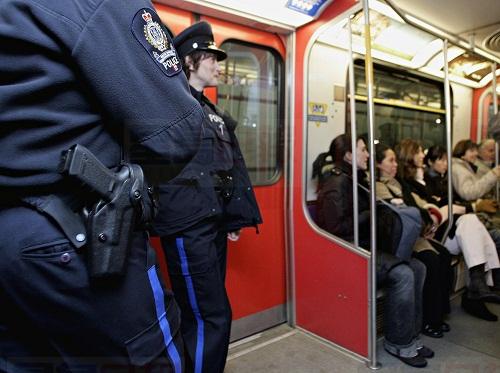 西溫哥華市長質疑應否保留運輸聯網警隊