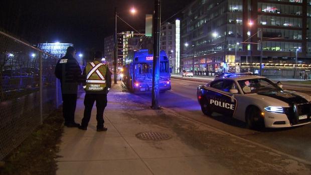 溫哥華東區發生傷人案 一名男子在一部巴士上被人刺傷