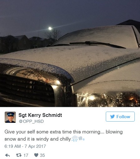 高速400卡車側翻 多倫多北部多起交通事故