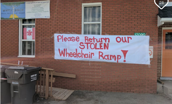 特別需求項目中心便攜式輪椅匝道竟被偷走