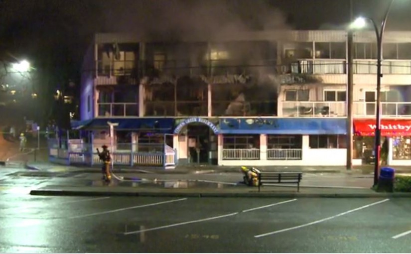 卑詩省白石鎮有柏文發生火警 沒有人受傷